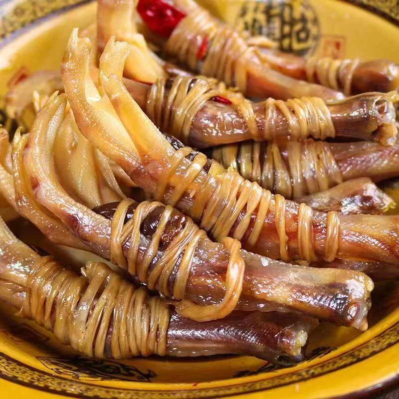 安徽特产正宗农家腌制风味鸭脚包鸭心鸭掌咸香腊味美食
