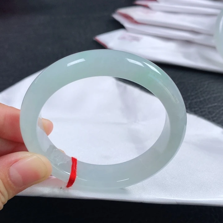 翡翠未镶嵌手镯53圈