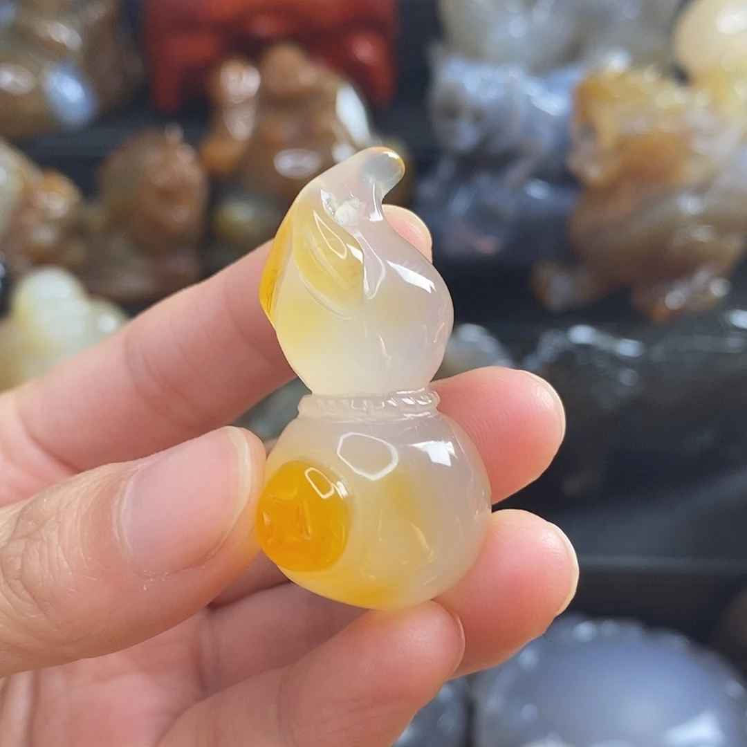 玛瑙/玉髓未镶嵌吊坠