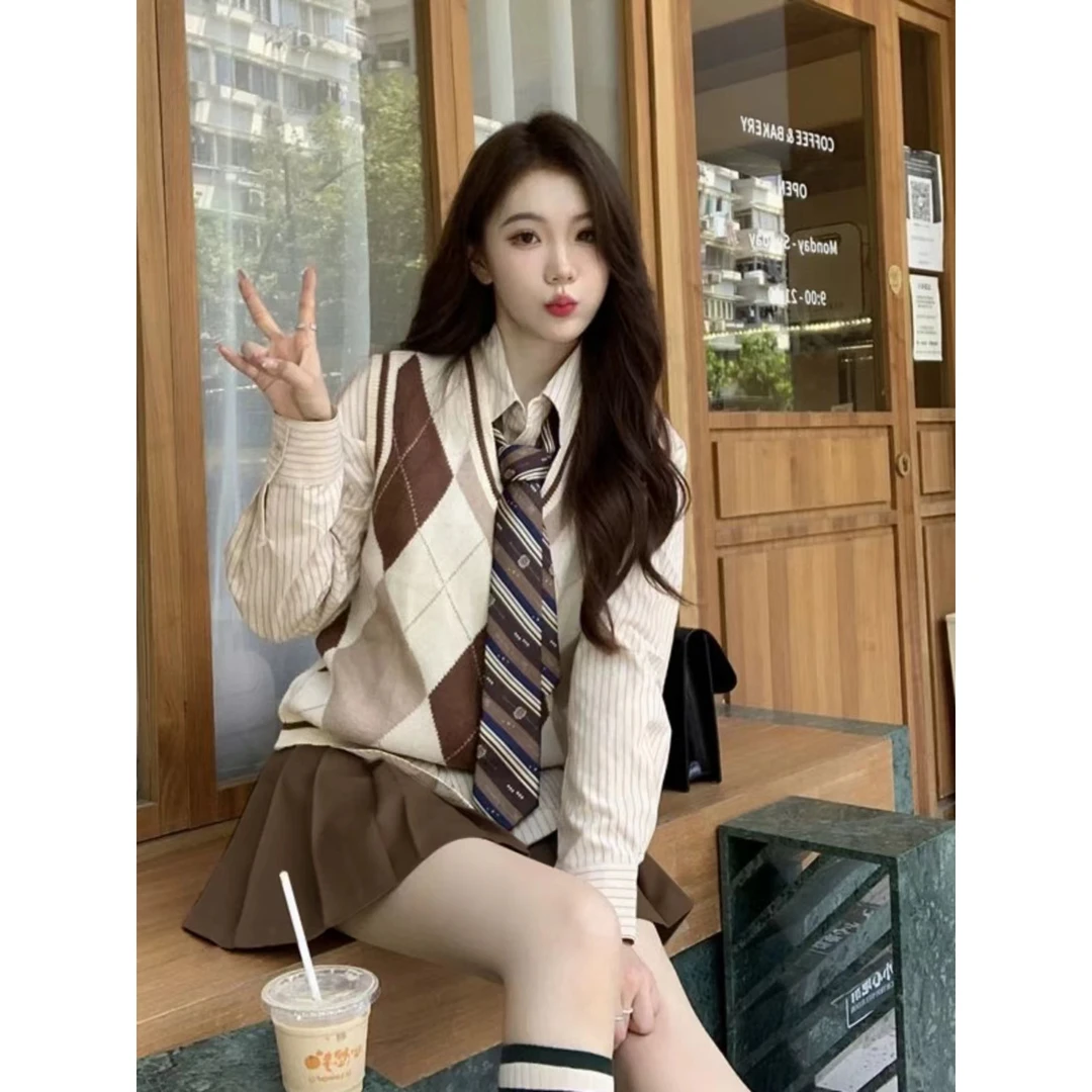 Y42制服学院风菱格V领毛衣马甲女春秋季针织背心叠穿衬衫两件套装