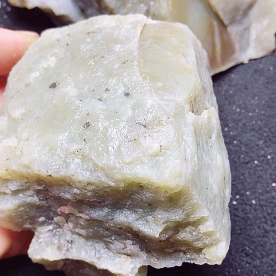 和田玉（糖玉）未镶嵌珠宝半成品