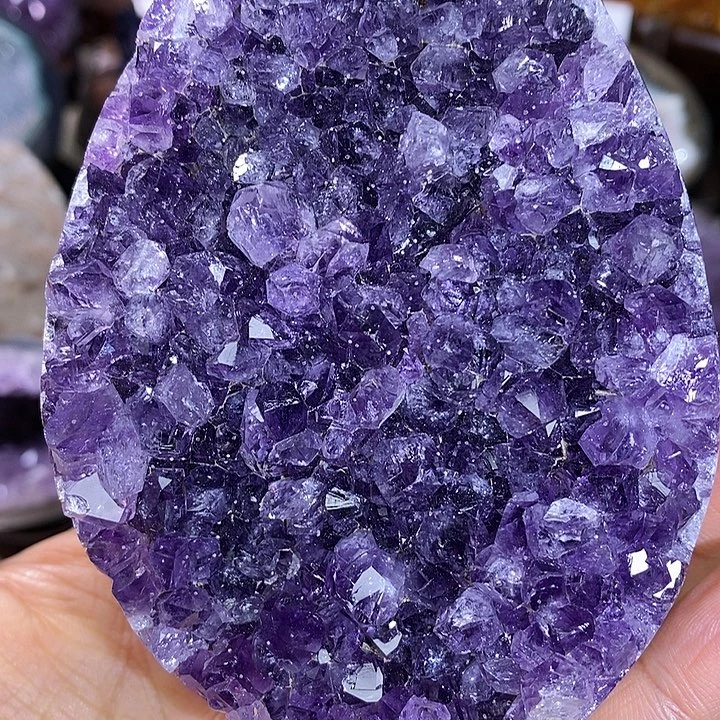 紫晶未镶嵌大型摆件（非配饰）