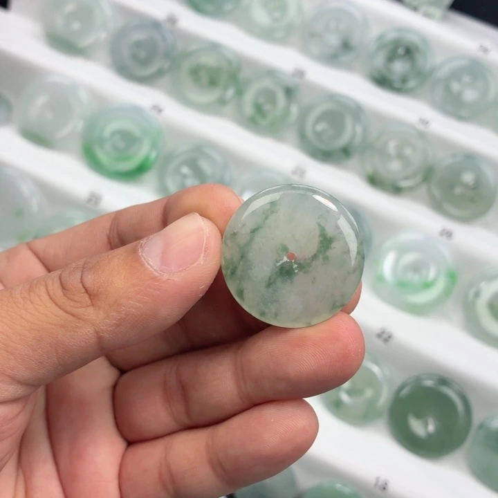 翡翠未镶嵌颈饰缅甸天然A货翡翠30.2-5.7