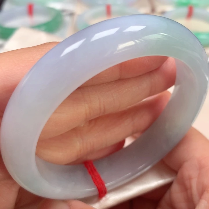 翡翠手镯未镶嵌冰胶春彩24号