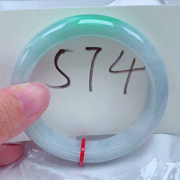 翡翠未镶嵌手镯翡翠