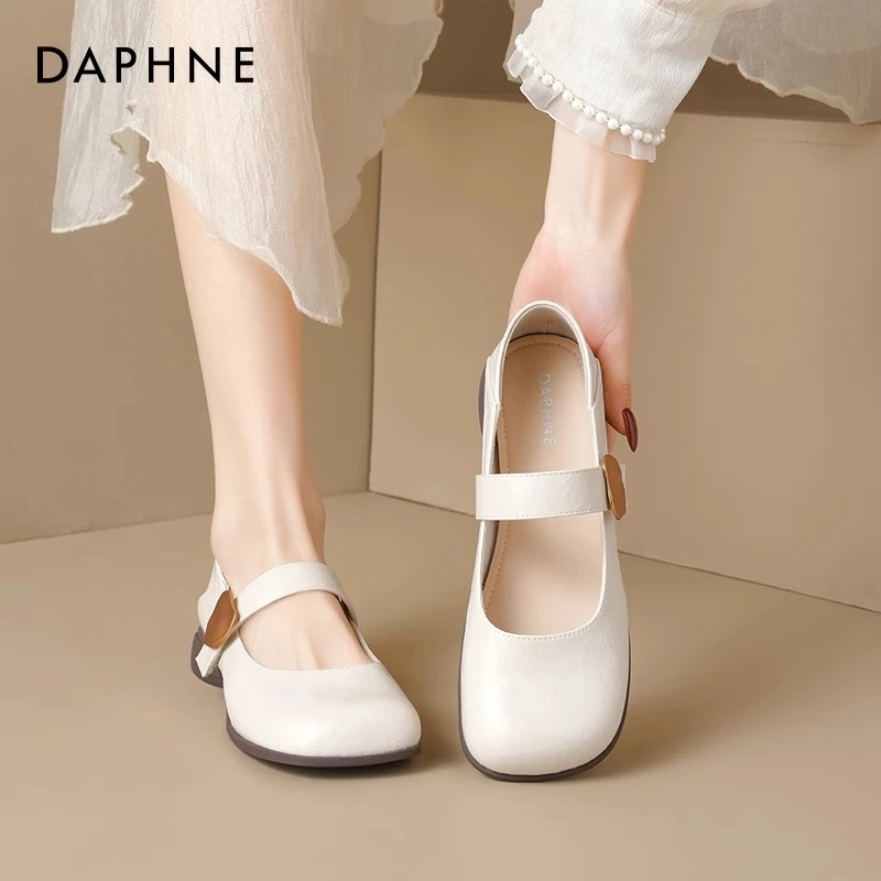 达芙妮浅口玛丽珍鞋女2025新款夏季软底不累脚仙女小皮鞋棕色单鞋