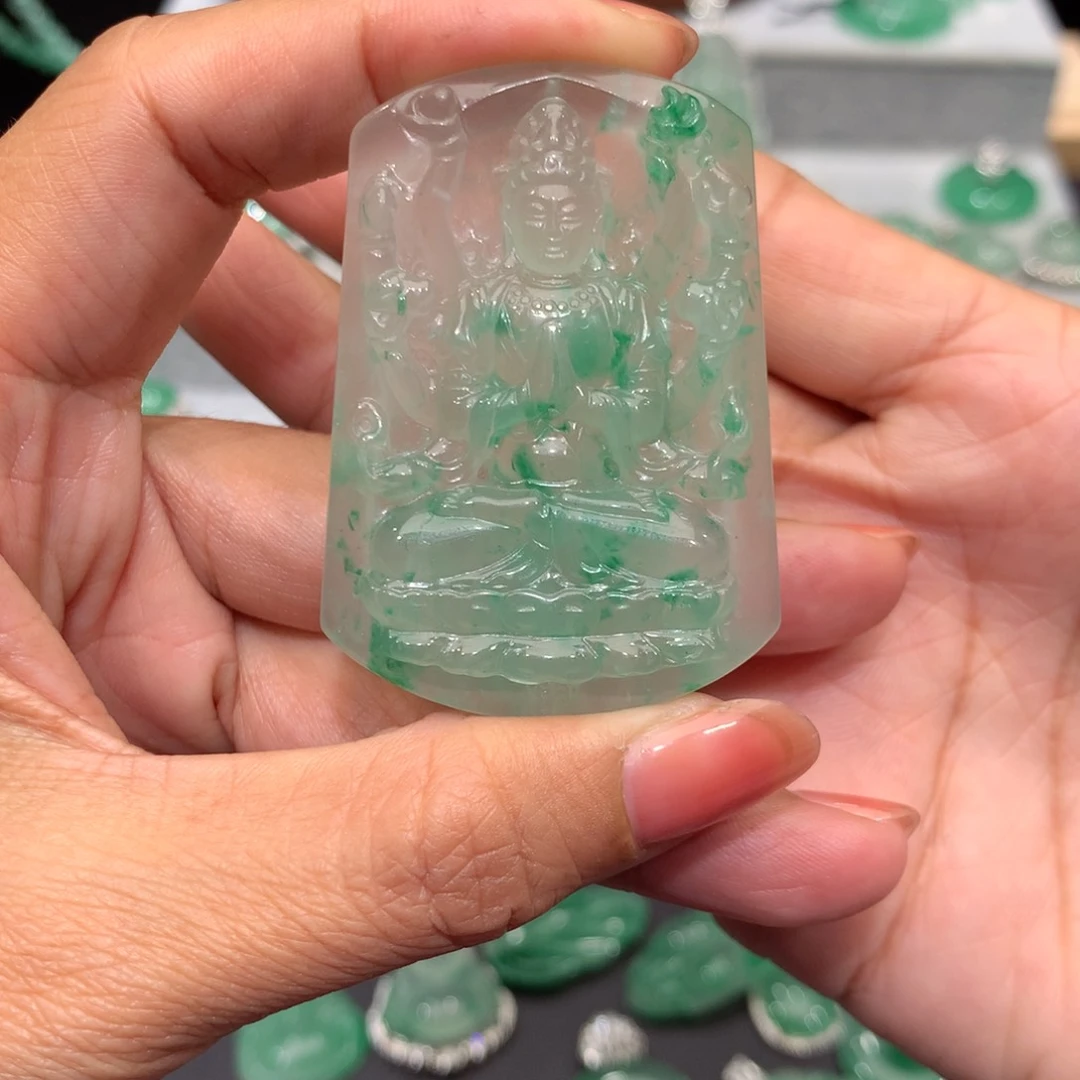 颈饰未镶嵌石英质玉（非洲翠）千****)