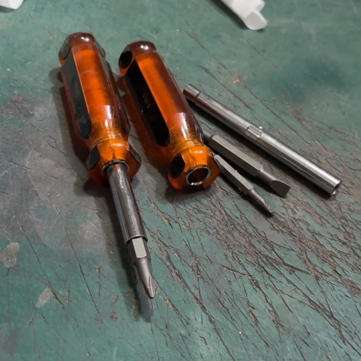 美国CT 六合一螺丝刀两把