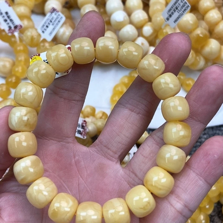 琥珀未镶嵌珠宝奇石18