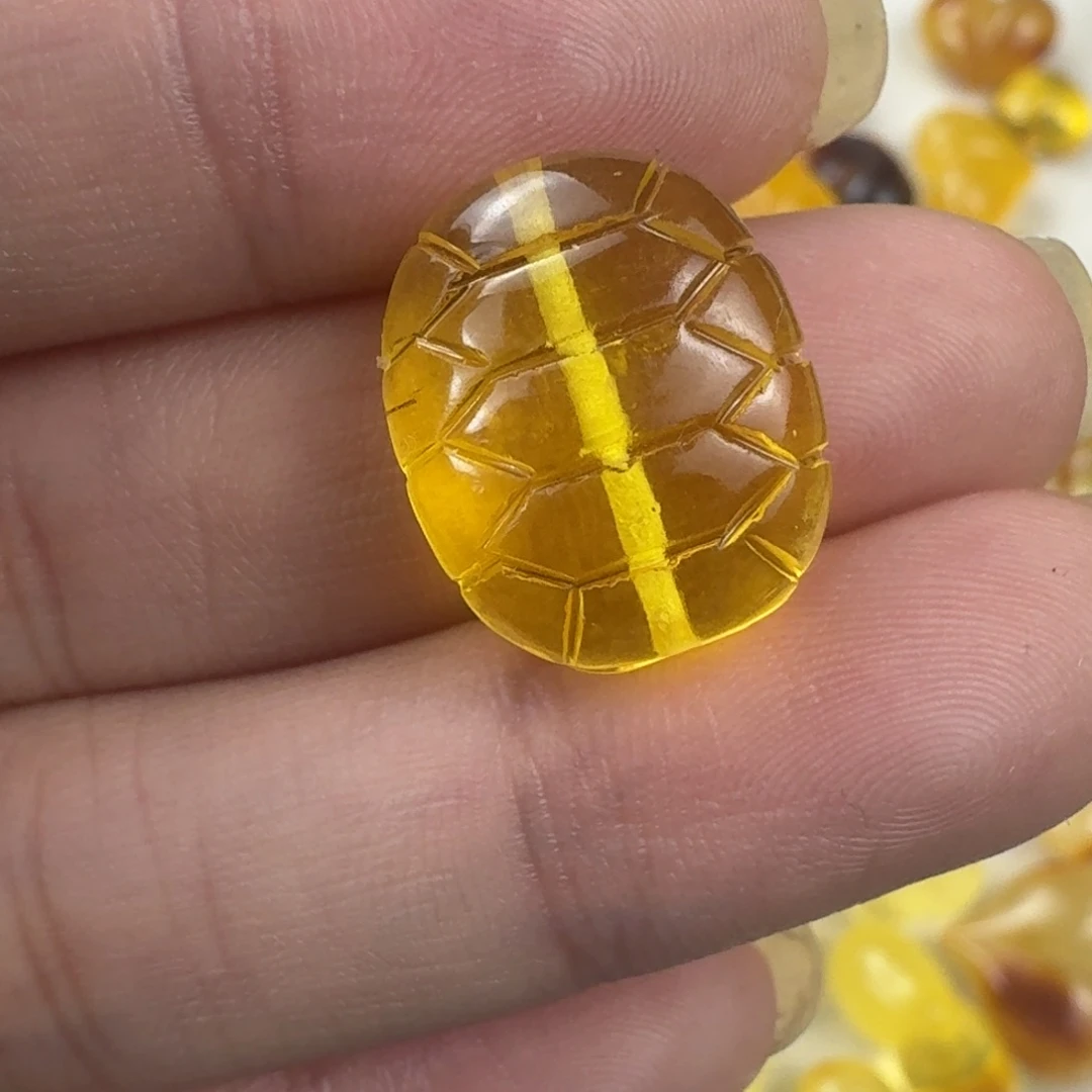 蜜蜡未镶嵌珠宝奇石全品 17.8×14×9.3mm