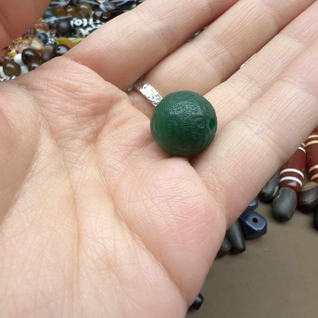 湛***蓝玛瑙/玉髓未镶嵌珠宝半成品