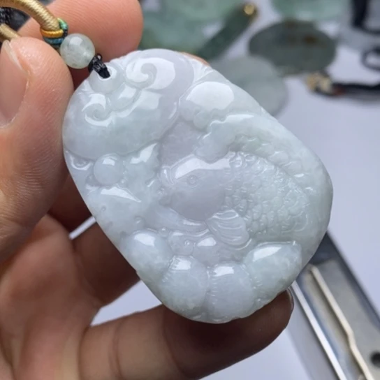 翡翠未镶嵌颈饰翡翠