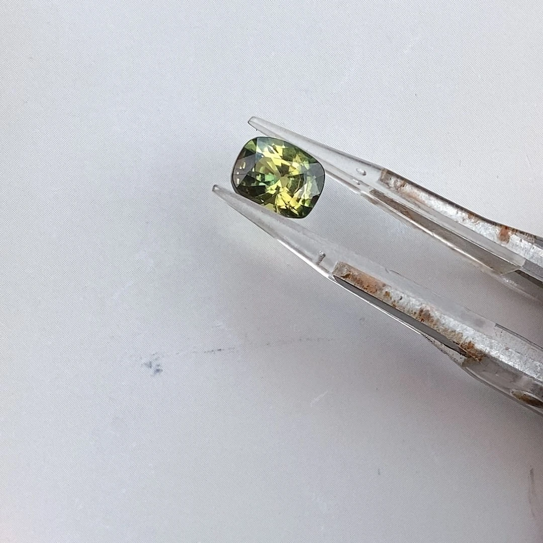蓝宝石裸石天然天然