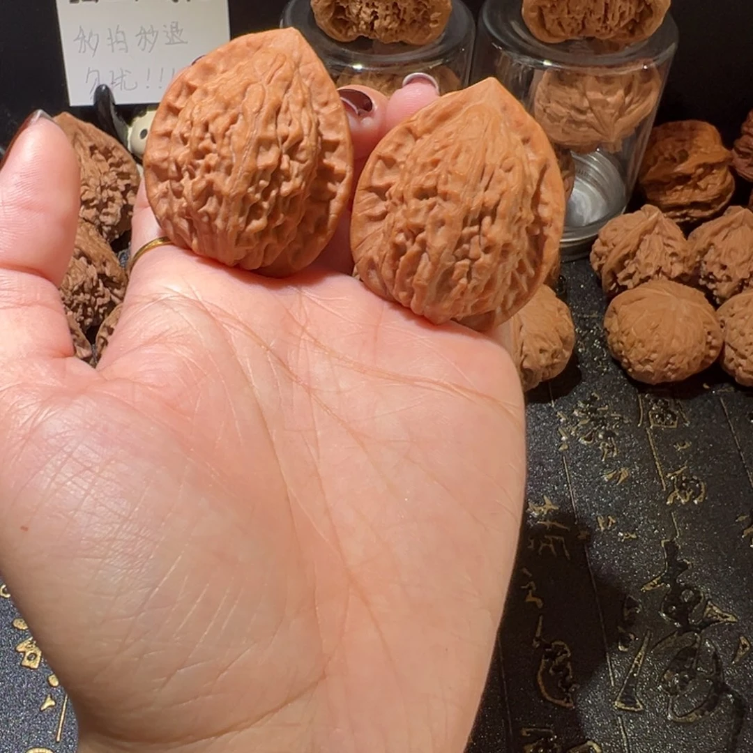 吊坠文玩核桃大红袍37手把件158