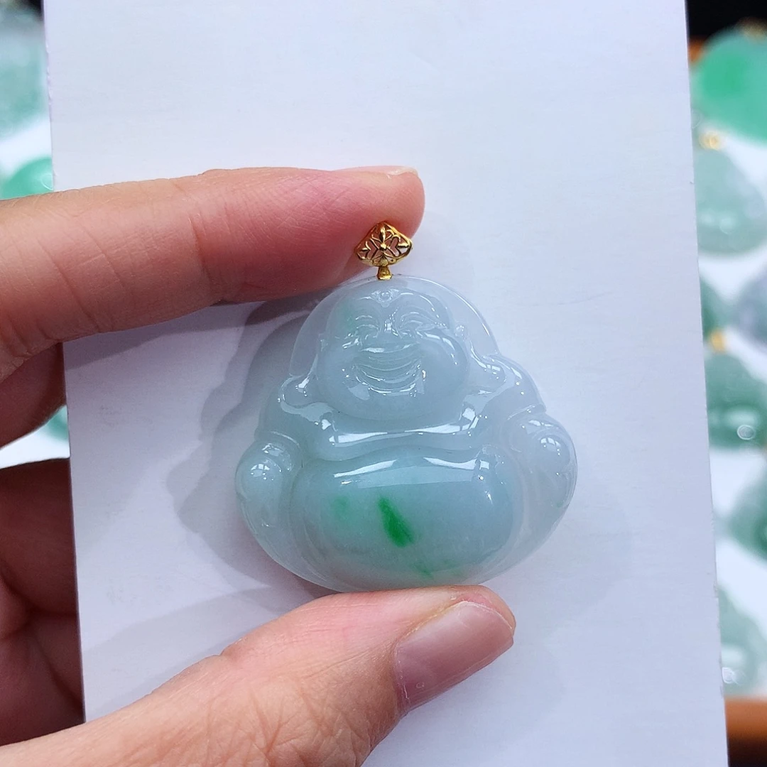 翡翠18K金镶嵌颈饰翡翠吊坠
