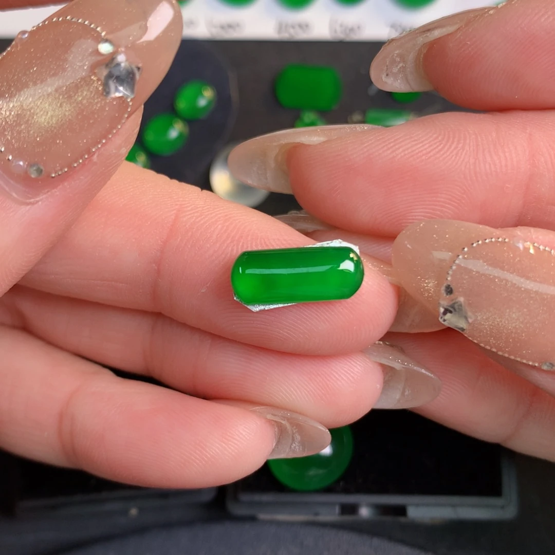 翡翠裸石13.2/5.5/3.22翡翠翡翠