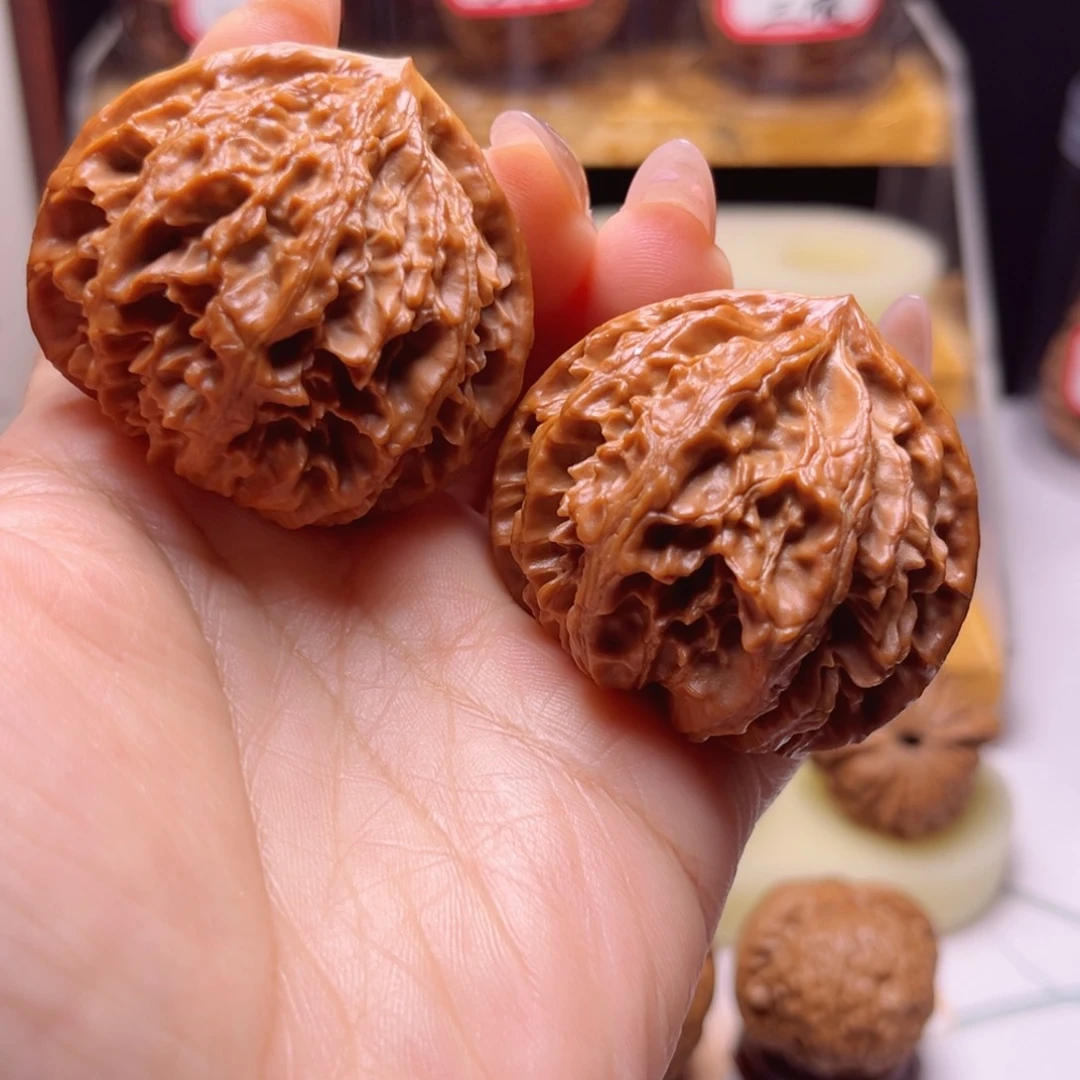 文玩核桃吊坠收藏款大尺寸血灯笼