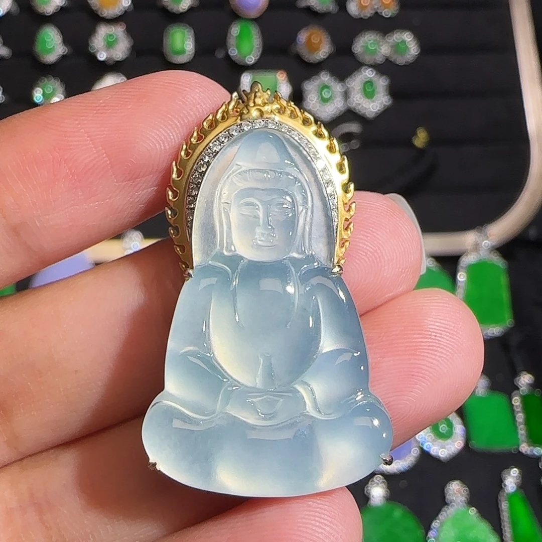 翡翠18K金镶嵌颈饰