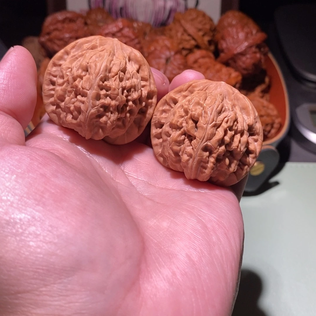 文玩核桃吊坠全品41货头望月