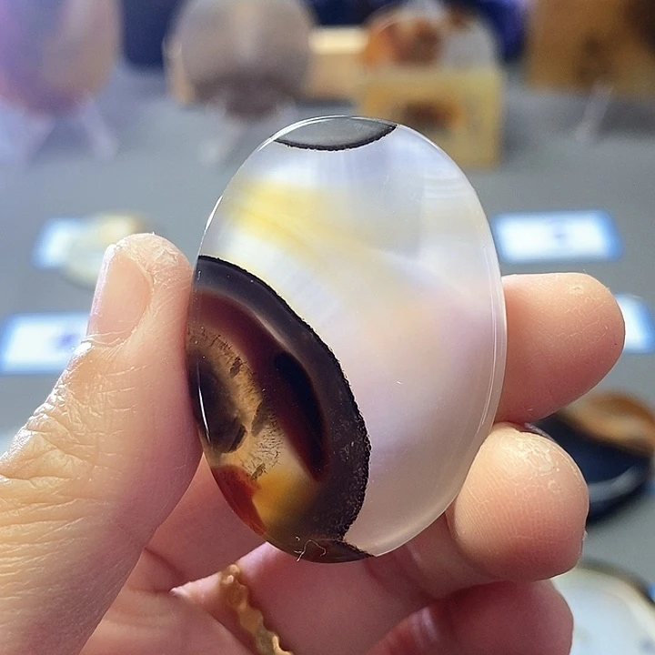 玛瑙/玉髓未镶嵌珠宝半成品