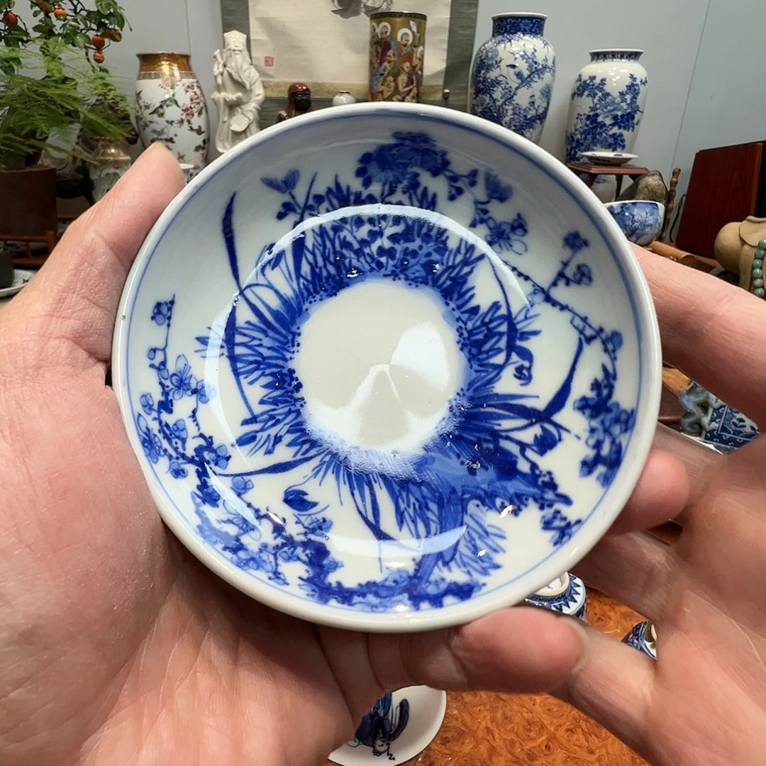 濑户肥碟山花卉纹碟子