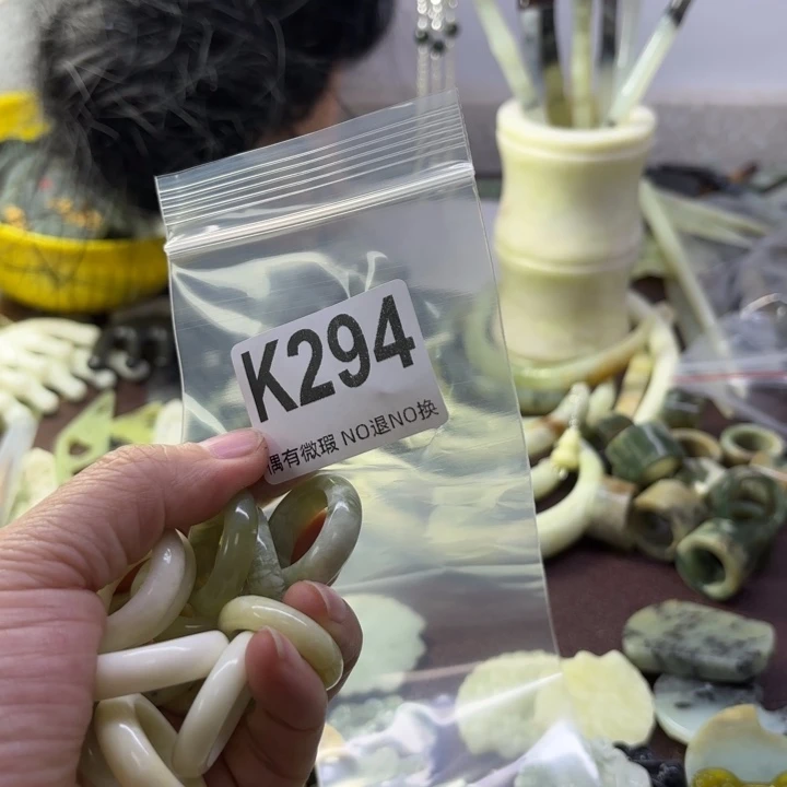 蛇纹石玉发饰合金哦****。