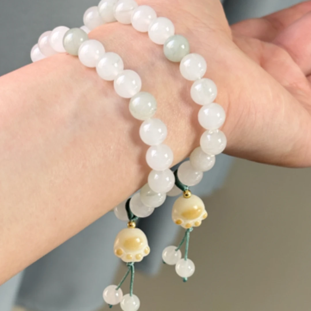 天然天山翠猫爪玉手串百搭叠戴送人搭配（发一个，多样性发货）精美