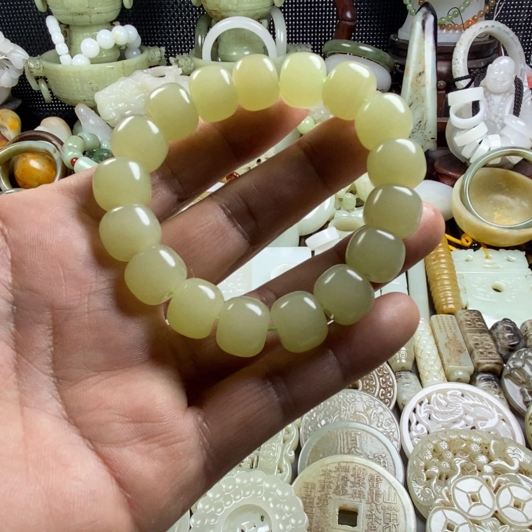 和田玉（糖玉）未镶嵌颈饰