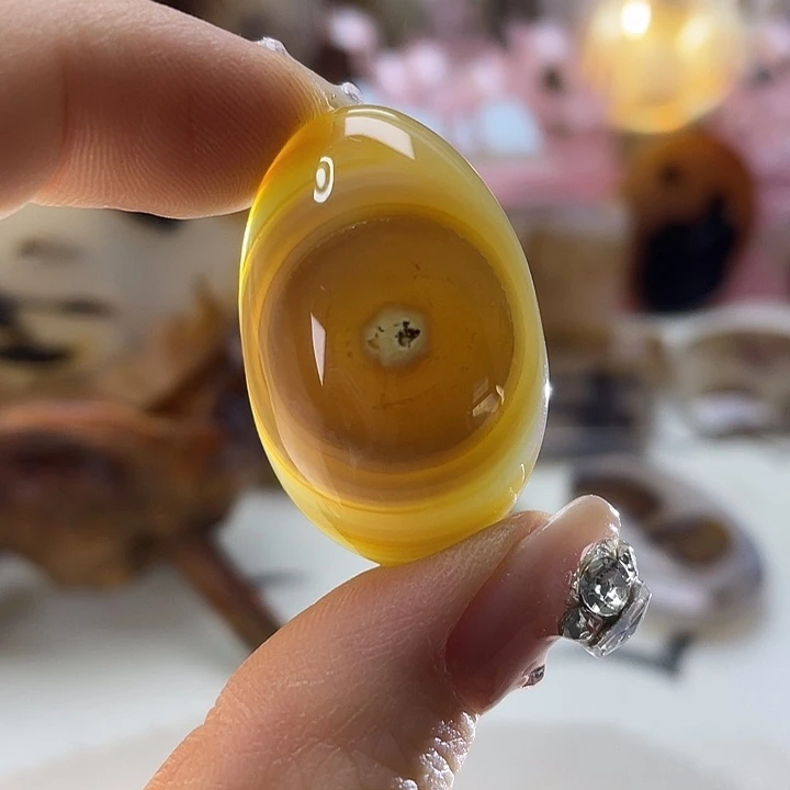 玛瑙/玉髓未镶嵌珠宝奇石