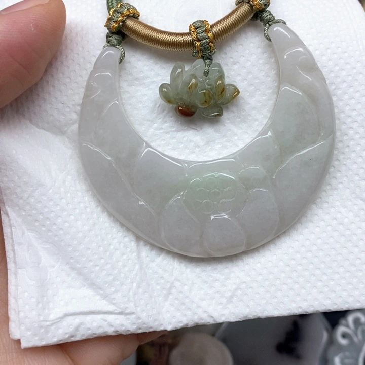 翡翠未镶嵌颈饰天然缅甸翡翠