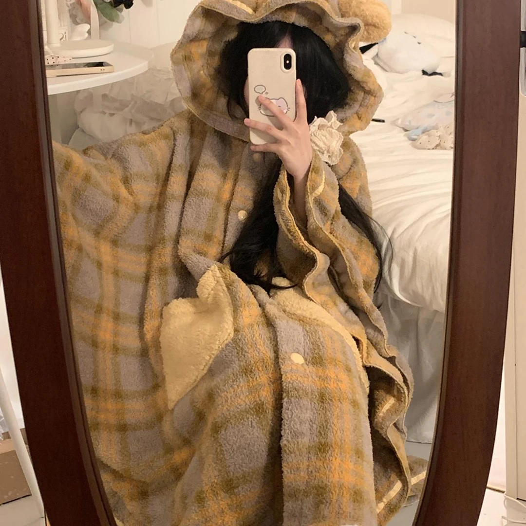 宽松珊瑚绒睡袍女冬季斗篷连帽睡衣加厚加绒2025新款单睡袍家居服