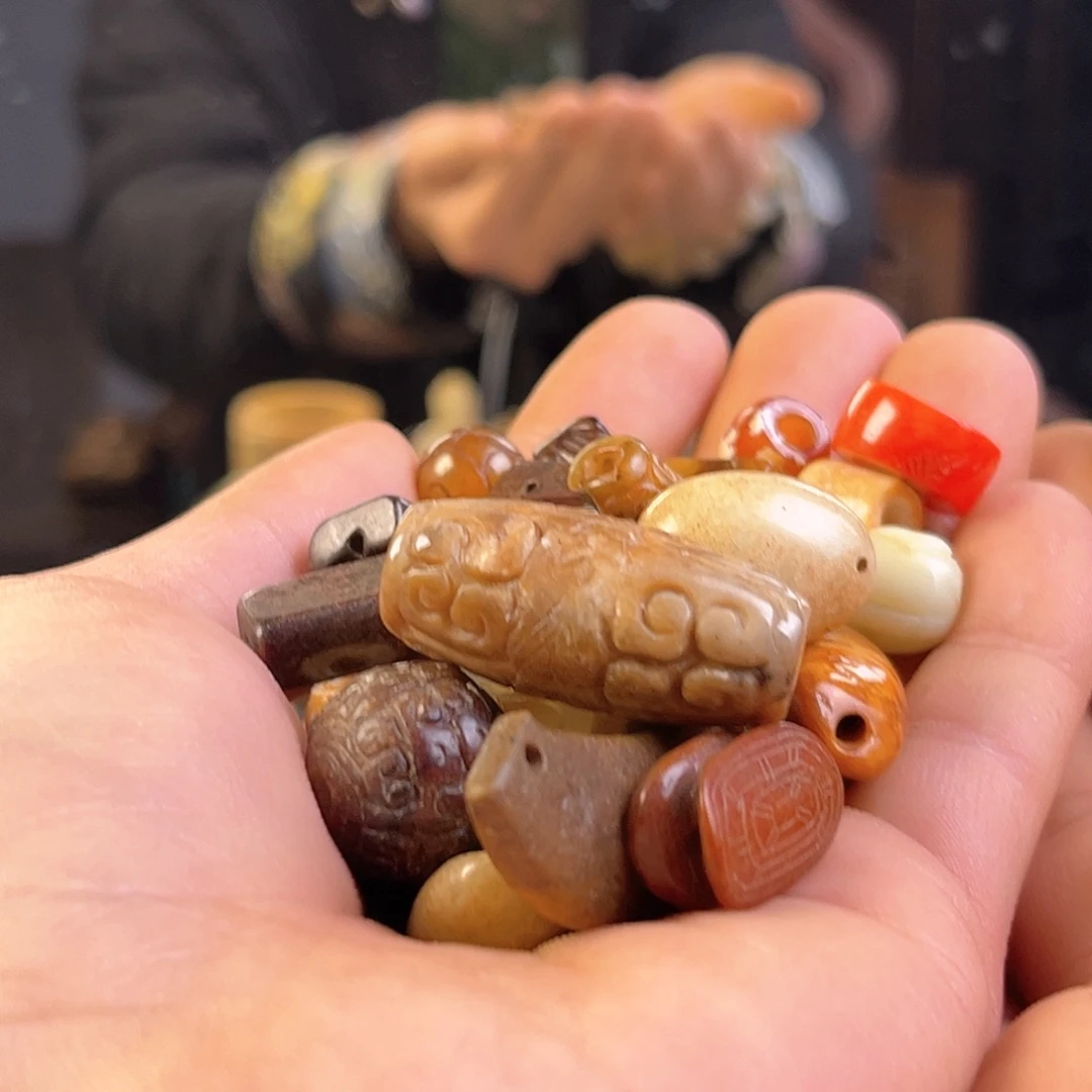 和田玉如图未镶嵌六***秋