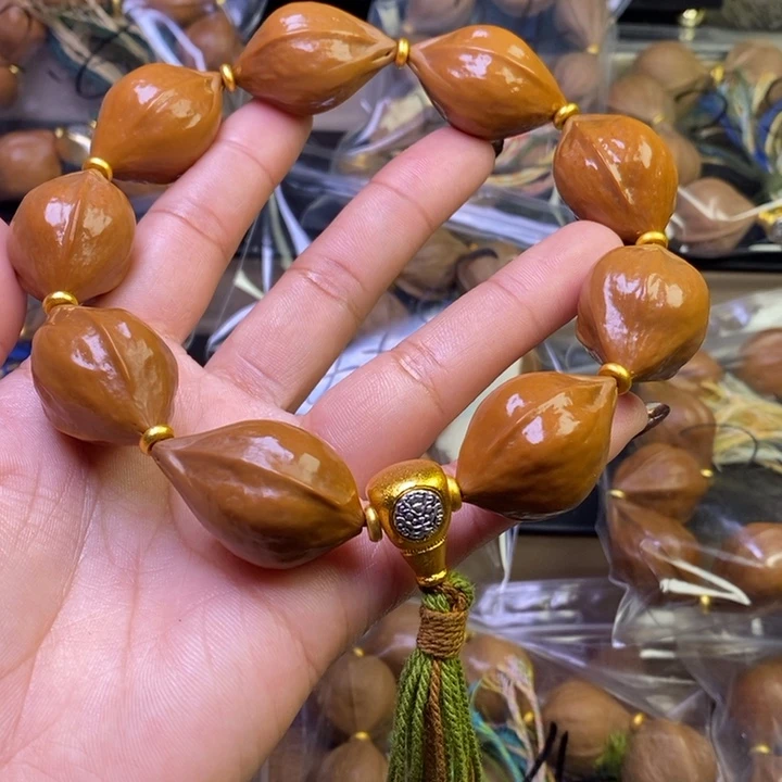 橄榄核摆件橄榄68/2.2