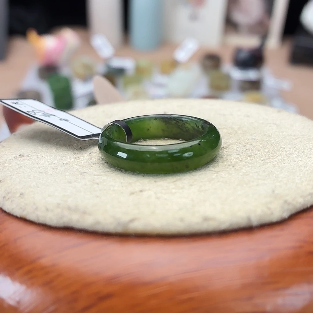 未镶嵌戒指和田玉c64青花细条18.8不退换