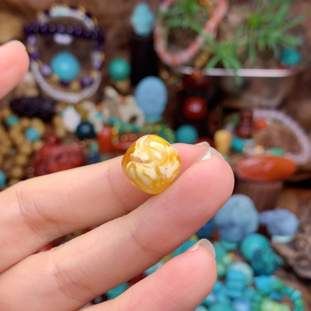 蜜蜡珠宝奇石未镶嵌