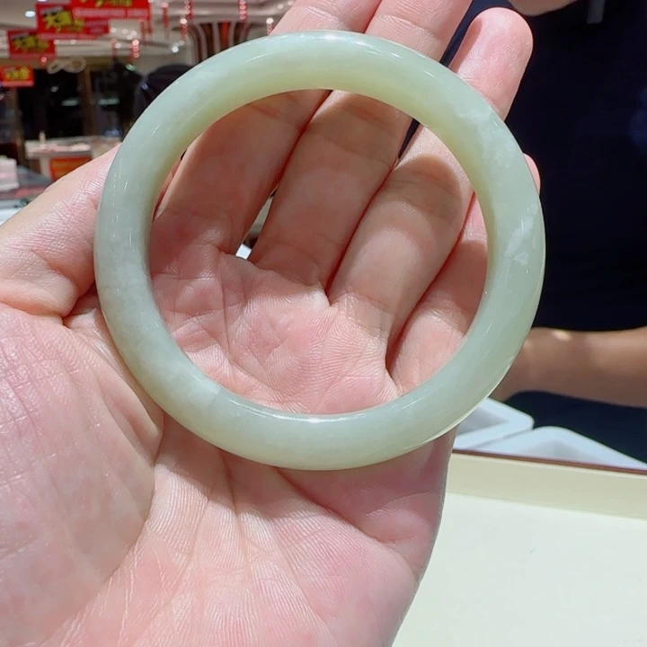未镶嵌手镯和田玉67