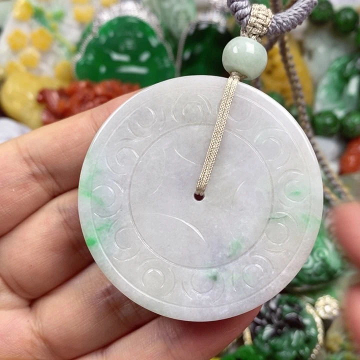 翡翠未镶嵌吊坠(赠链)