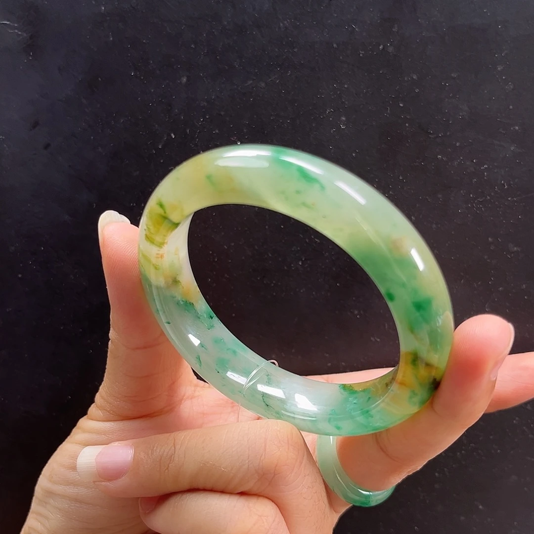 未镶嵌手镯石英质玉