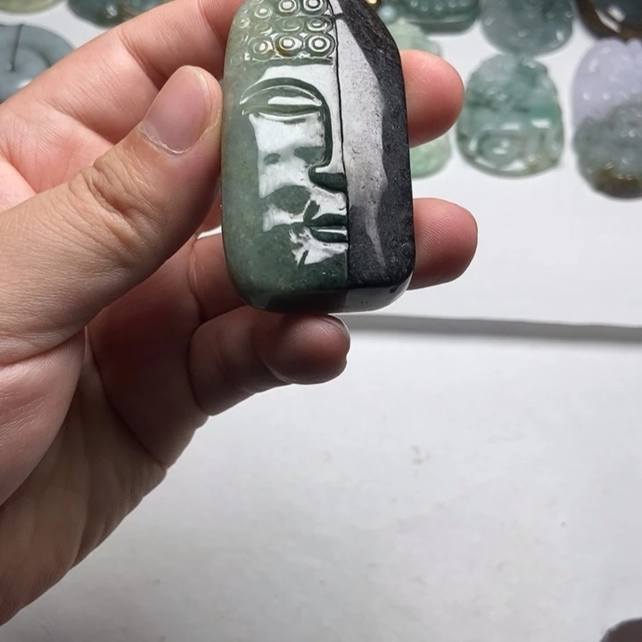 翡翠未镶嵌颈饰佛魔21