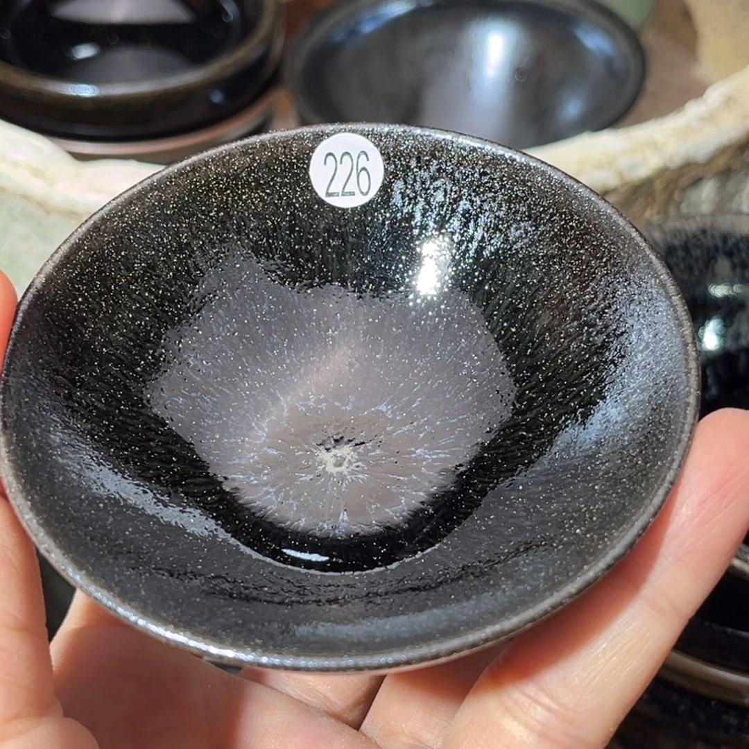 茶盏义兴龙窑坚持真柴烧