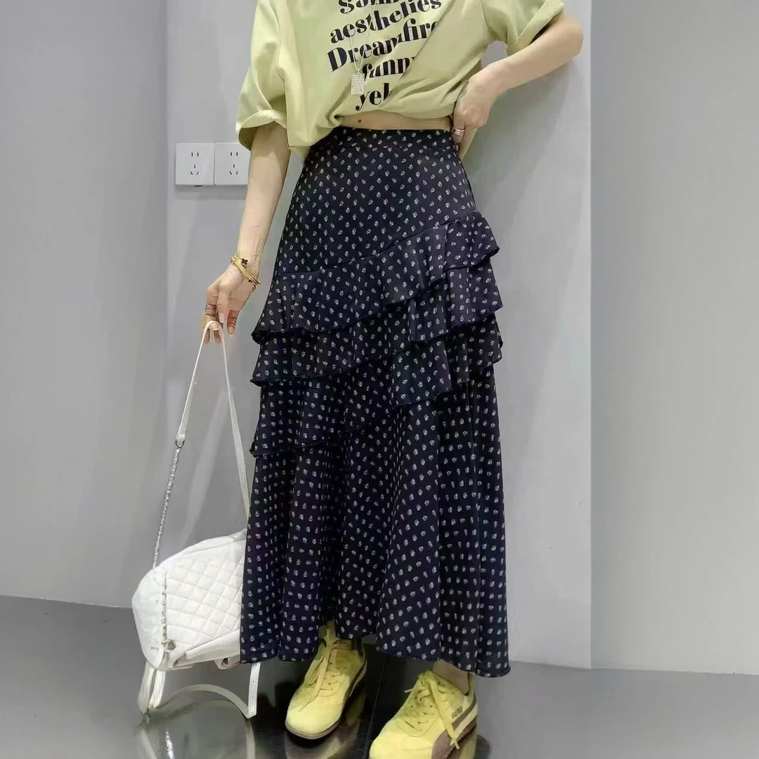 三层高腰碎花半身裙2025新款百搭长款裙字蛋糕裙女荷叶边层层长裙