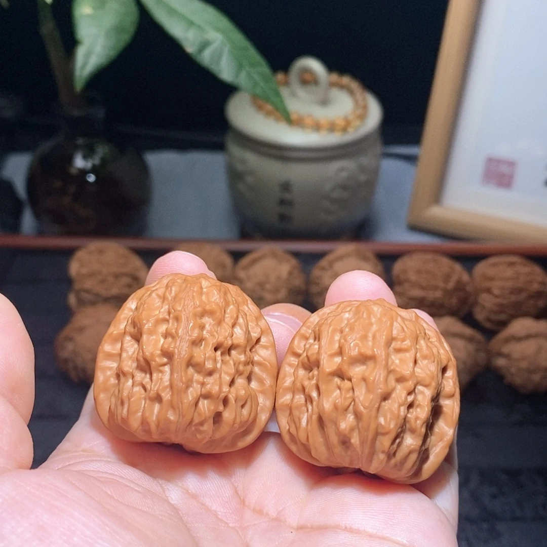 【闪购商品】文玩核桃吊坠清水石