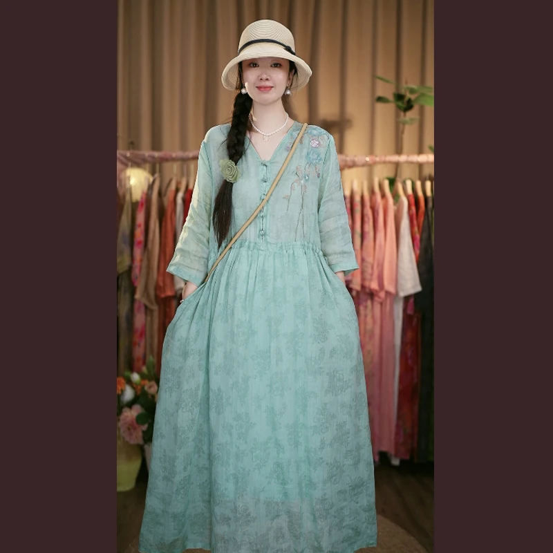 100%纯苎麻连衣裙2025新款女装爆款印花刺绣中长款防晒出游裙子
