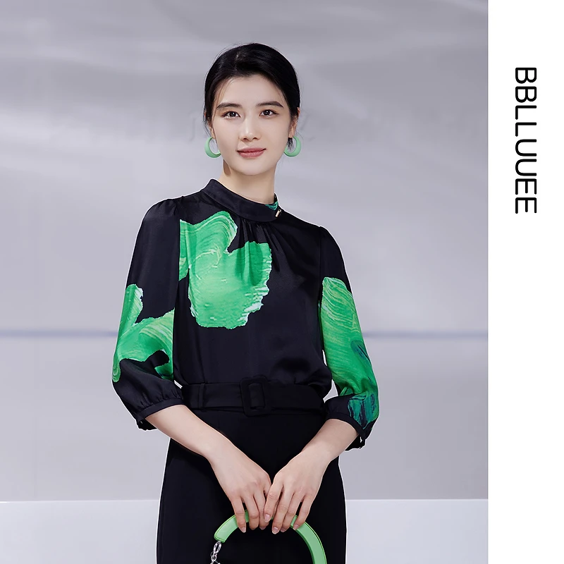 【晨粉专享价】【撞色艺术印花】 粉蓝衣橱商场同款25夏装复古柔焦花