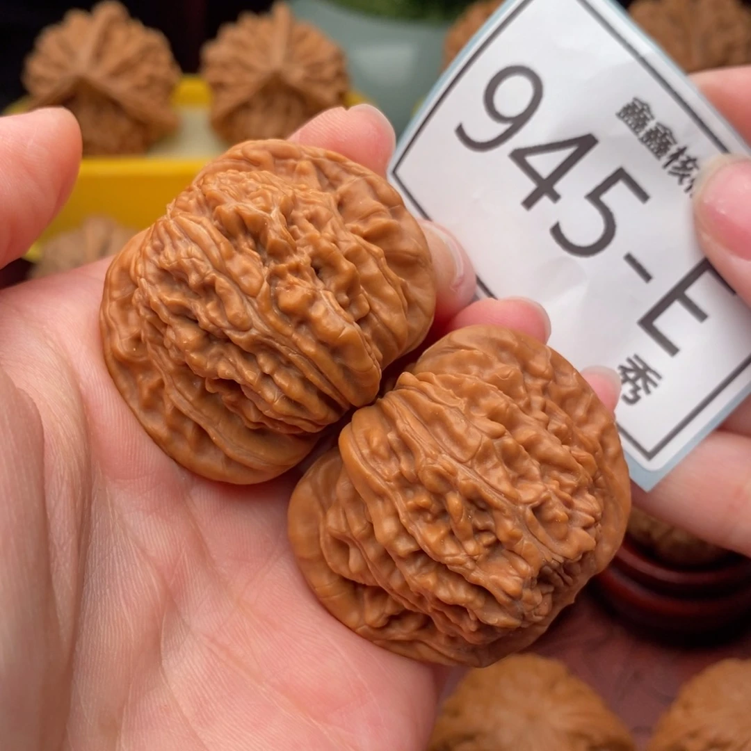 文玩核桃把件汉高楼41