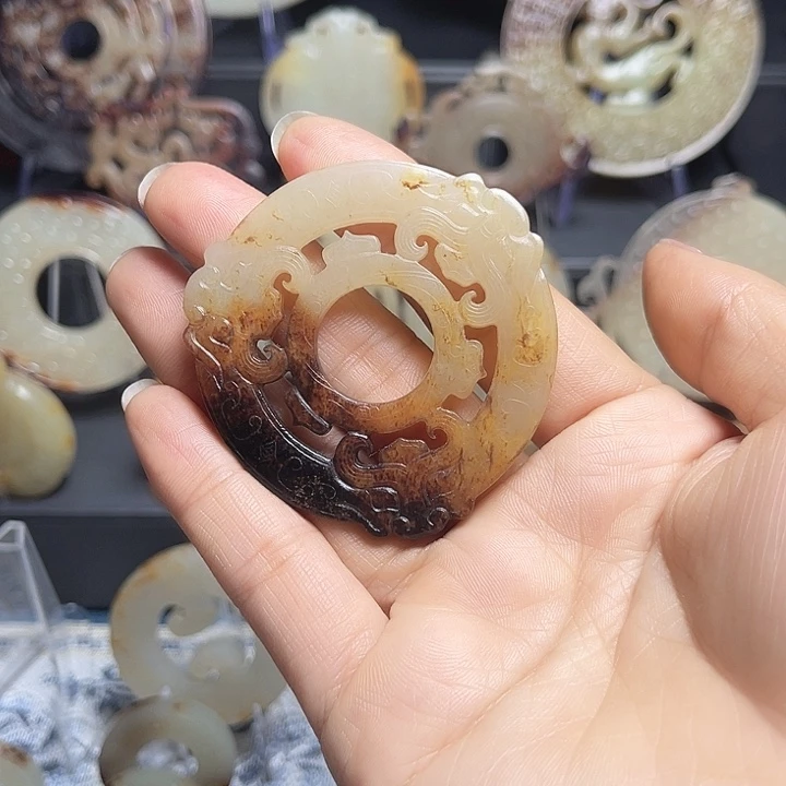 和田玉挂件未镶嵌0*9