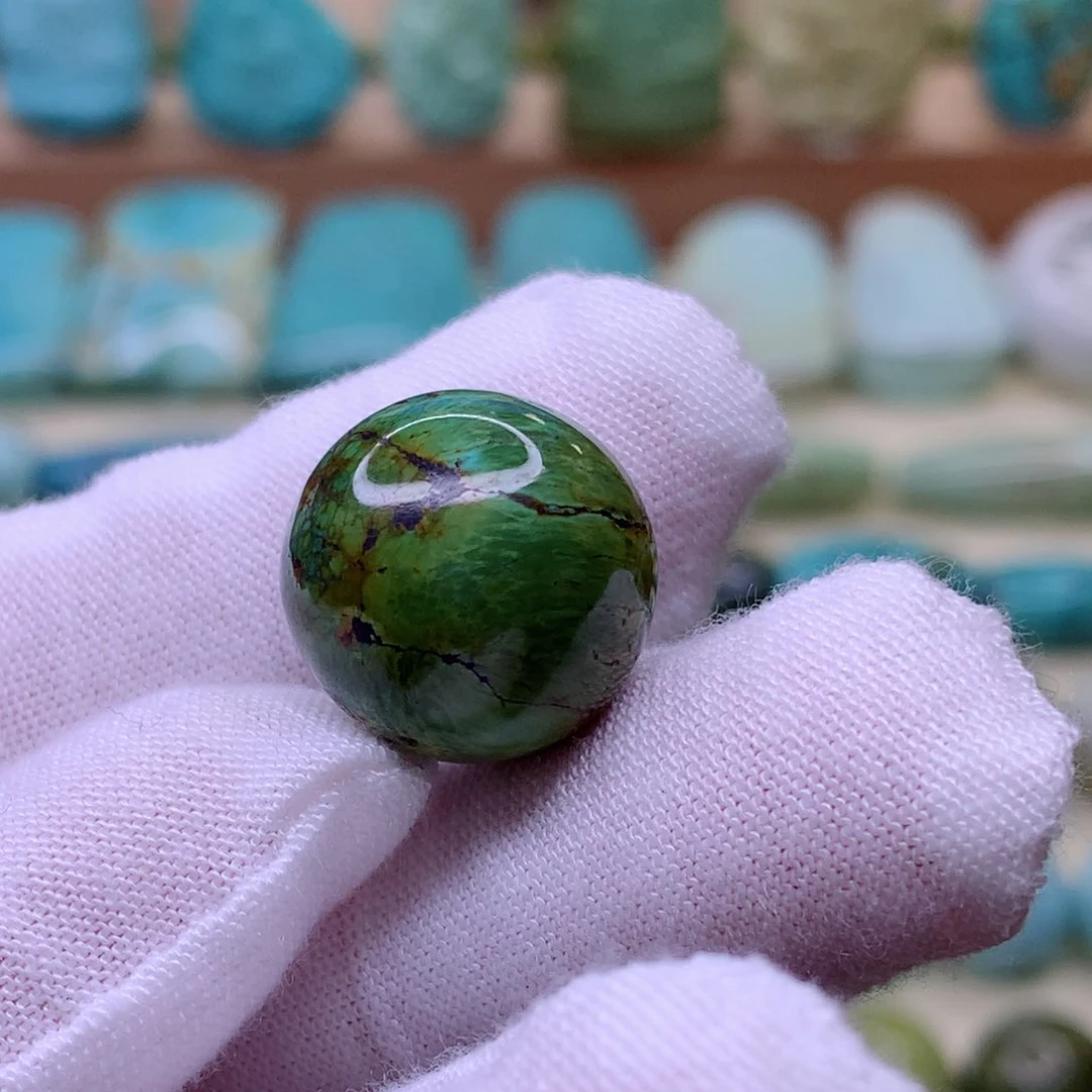 绿松石颈饰未镶嵌