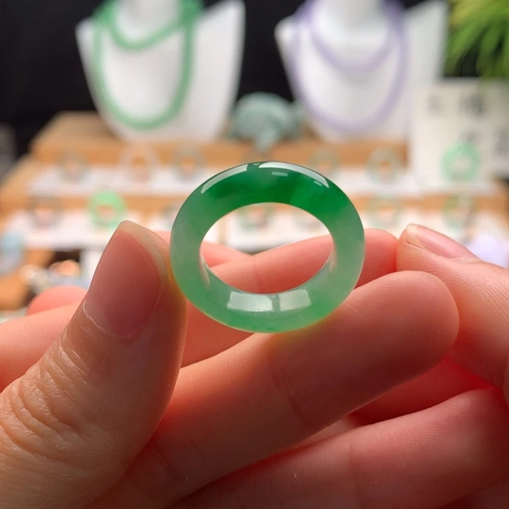翡翠未镶嵌戒圈天然缅甸A货翡翠