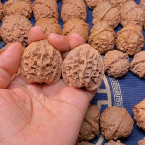 【闪购商品】吊坠文玩核桃帝王40