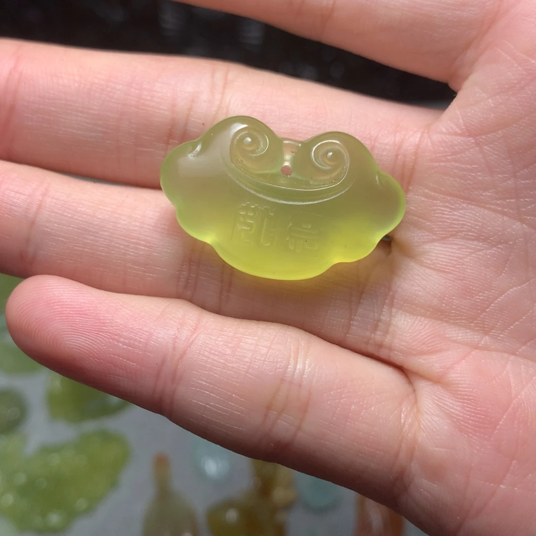 蛇纹石玉合金颈饰